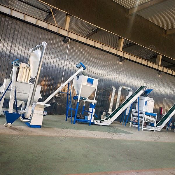 1-2 TPH Animal Feed Pellet Production Line For Poultry And Livestock Farms in Africa suppliers